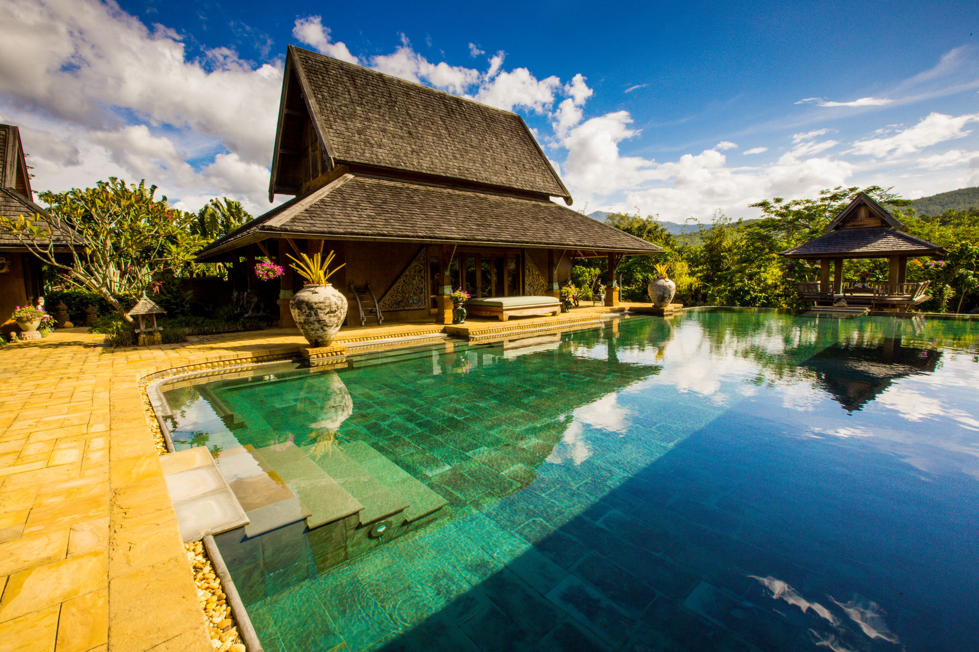Howie'S Homestay Mae Rim Exterior foto